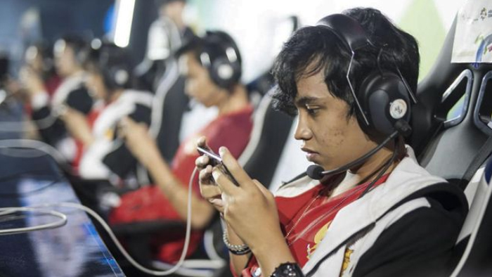 Bukan WiFi! Atlet E-sport Gunakan LAN di Kompetisi PON XXI