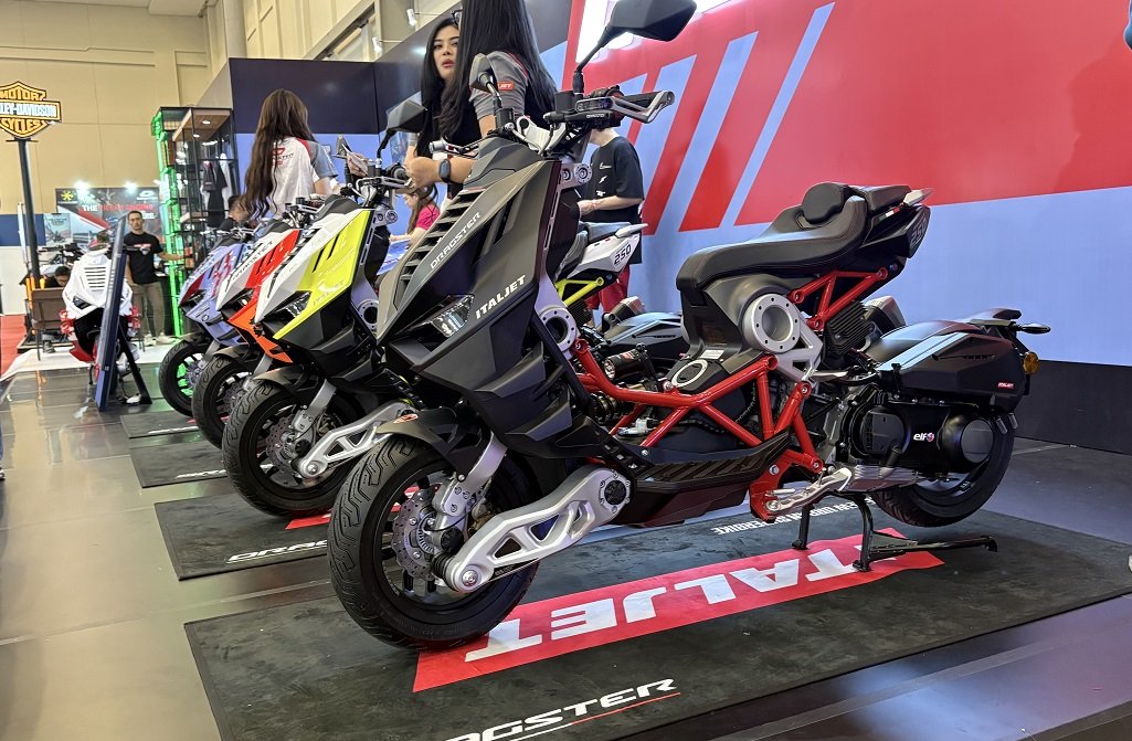 Skutik Termahal IMOS 2025 dengan Harga Setara LCGC