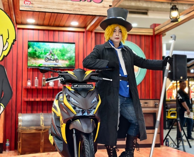 Keseruan Steal The BeAT di Plaza Surabaya Bersama One Piece