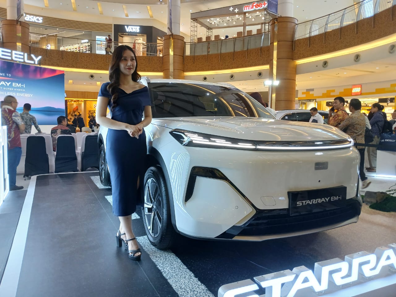 Geely Starray EM-i Harga Rp499 Juta, Simak Spesifikasinya!