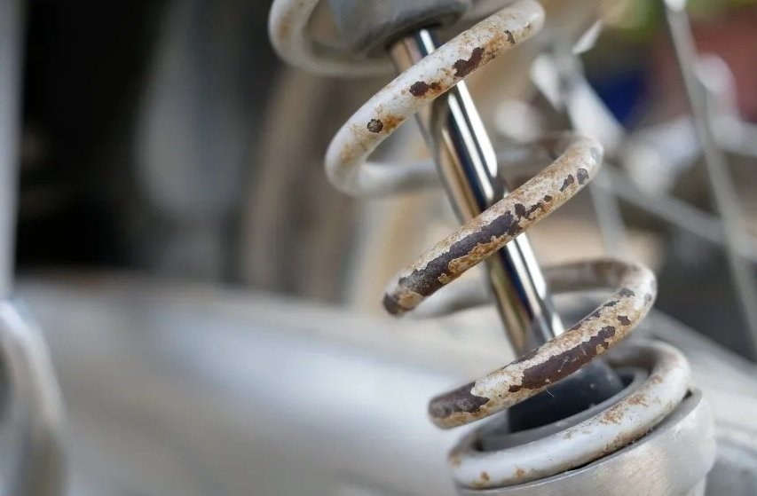 Waspadai 6 Ciri Shockbreaker Motor yang Rusak