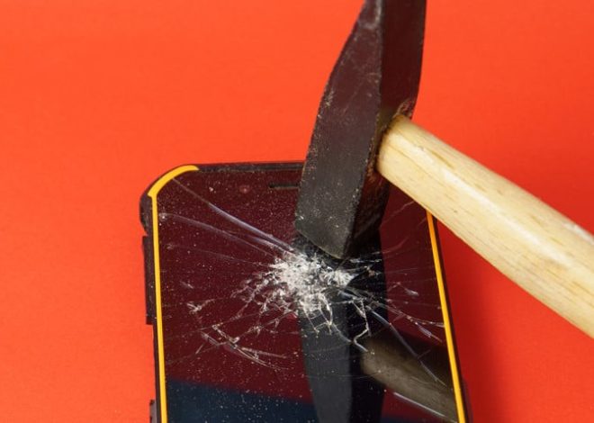 Ponsel di Usia 12 Tahun dan Risiko Kesehatan yang Mengintai