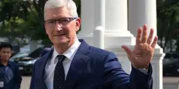 CEO Apple Tim Cook Mundur, Serahkan Kepemimpinan kepada John Ternus